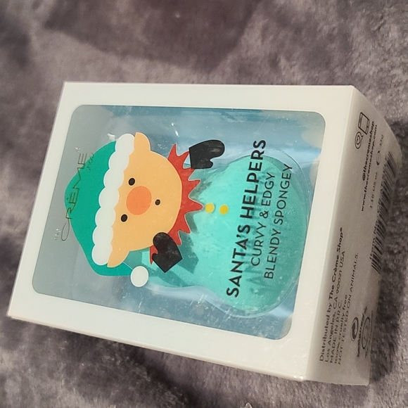 Brand new 2 for 1 blendy spongey by the Crème Shop - Picture 2 of 6